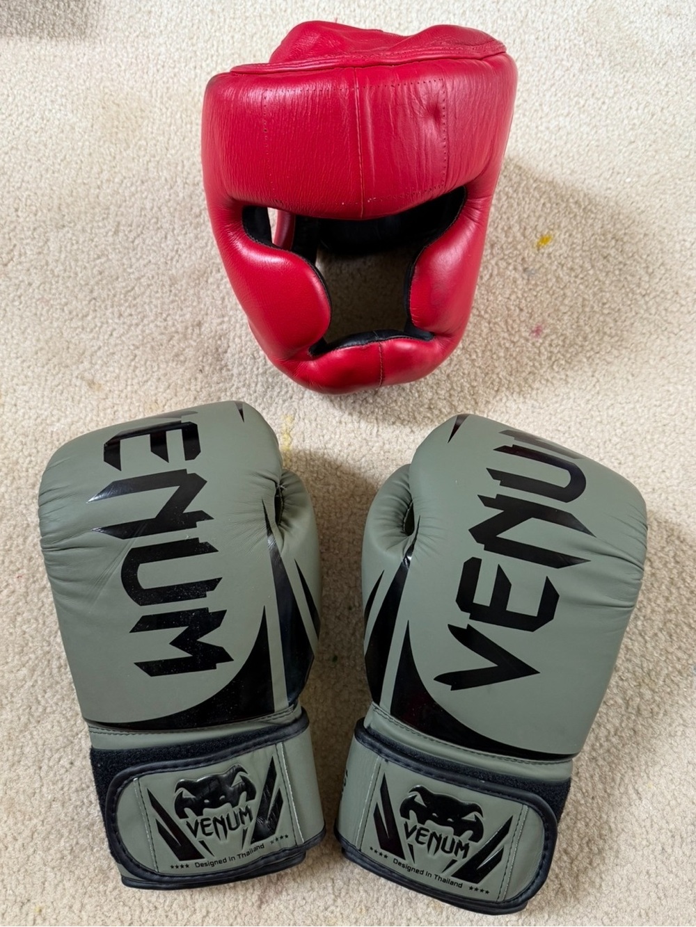 Venum Olive Green Boxing Gloves Top King Headgear Boxing Muay Thai MMA
